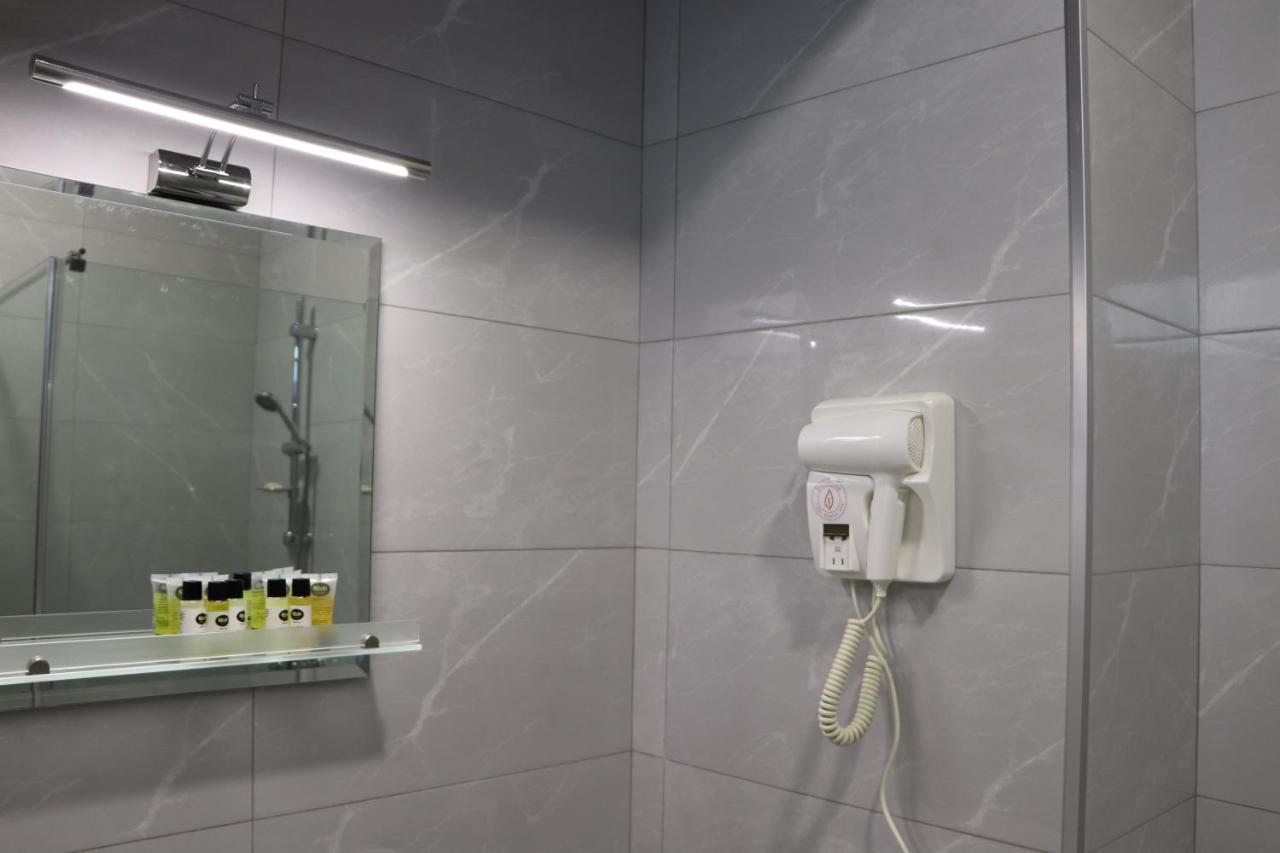 Inoldtbilisi Appartement Buitenkant foto