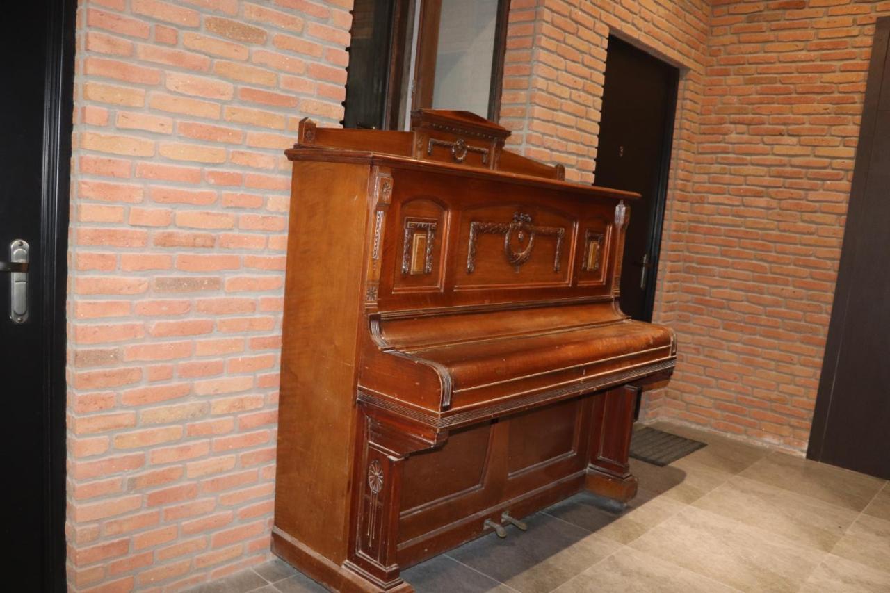 Inoldtbilisi Appartement Buitenkant foto