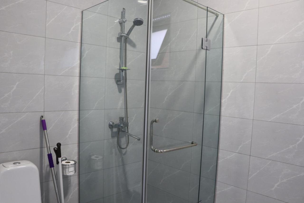 Inoldtbilisi Appartement Buitenkant foto