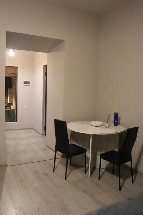 Inoldtbilisi Appartement Buitenkant foto